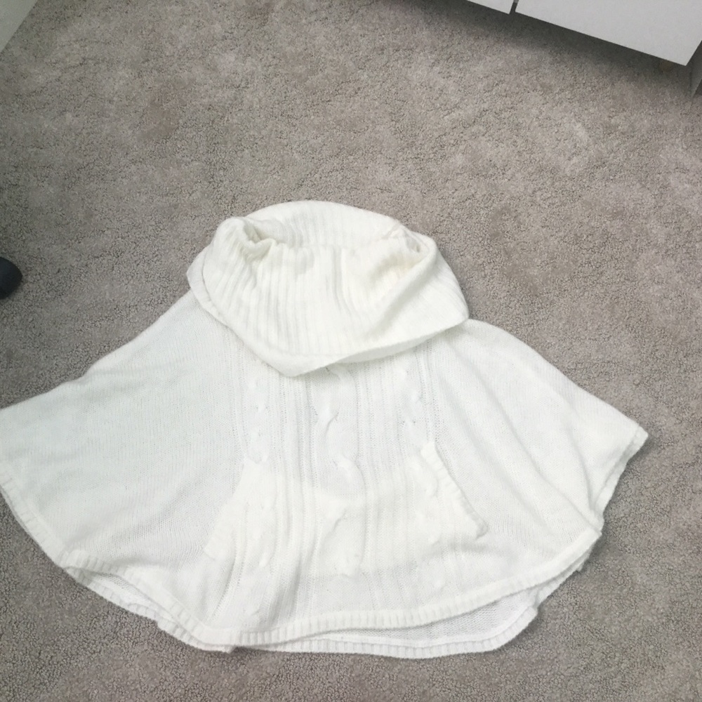 Divided by H&M White Cable Knit Cowl Neck Shawl Size XS Winter Warm Layer Cape